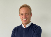 Tipps Unternehmertum Schweizer KMU Wechsel CEO neuer Geschäftsführer Unternehmen Tri dental implants Interview mit Tobias Richter