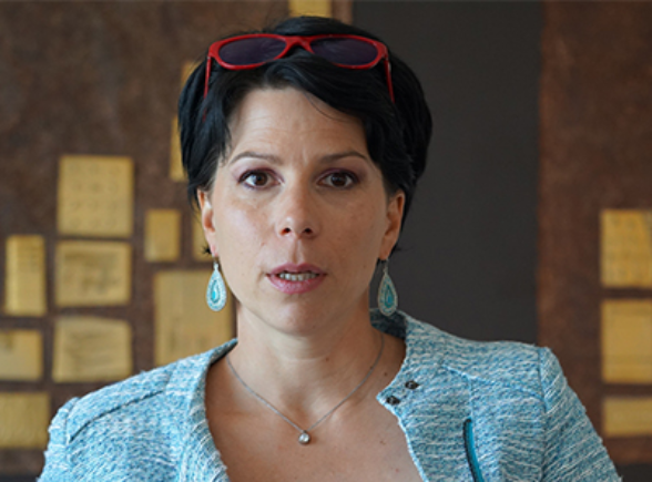 Valérie Demont, consulente e formatrice in strategia dei contenuti e dei media sociali.