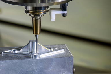 Perforatrice di precisione utilizzata nell’industria metalmeccanica.